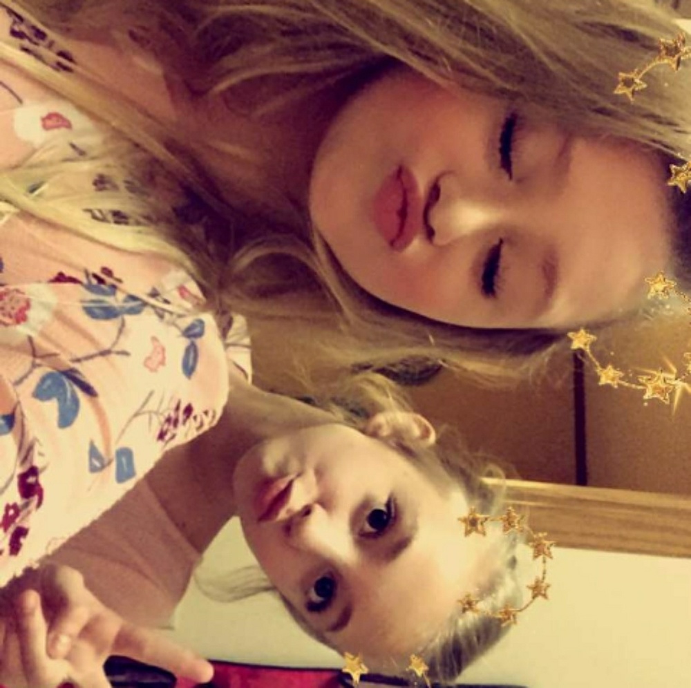 Meet your Posher, Pink